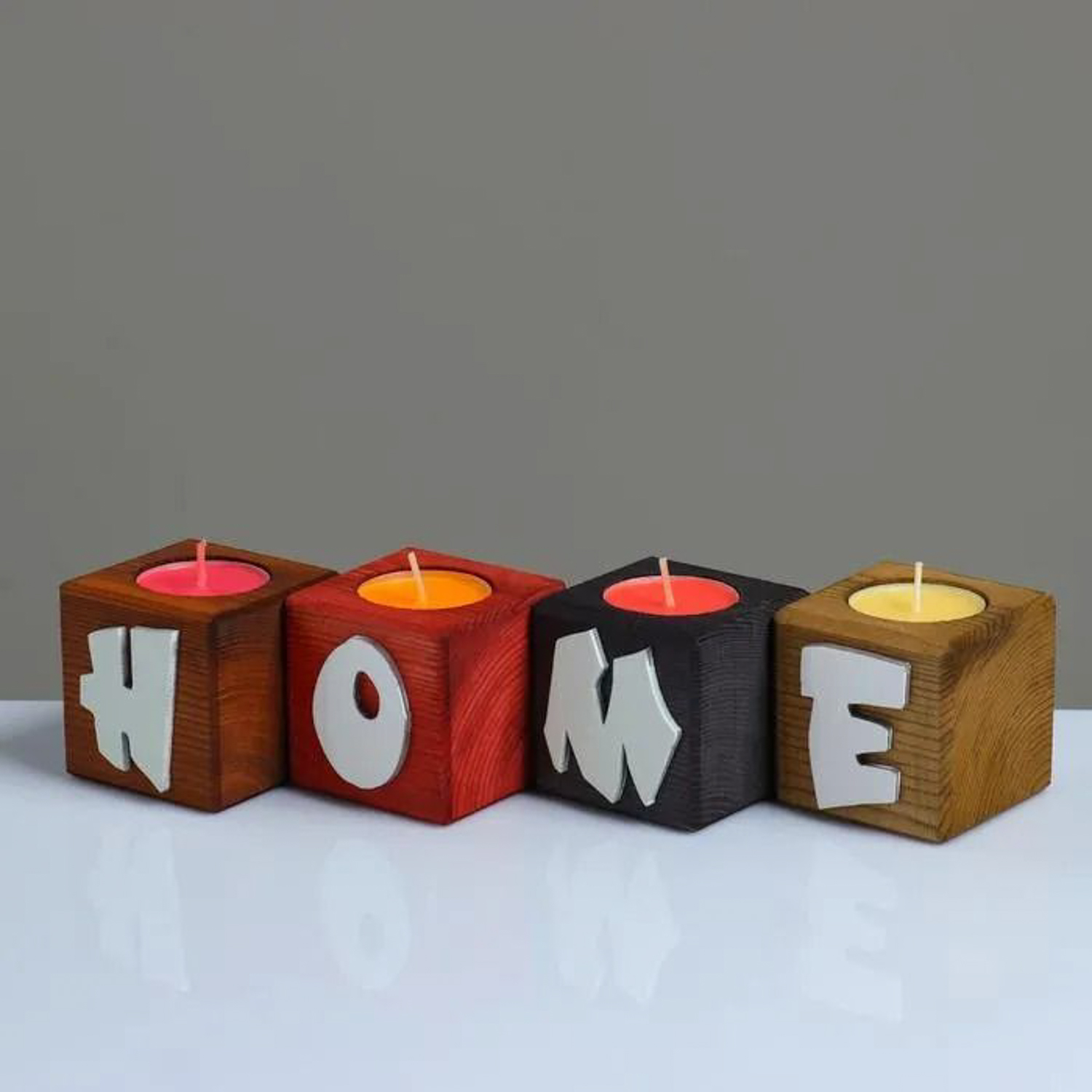 Подсвечник для интерьера 4 шт с надписью HOME, цвет: "Микс", аромат: ягодно-фруктовый микс 5381416 Подсвечник для интерьера 4 шт с надписью HOME, цвет: "Микс", аромат: ягодно-фруктовый микс 5381416