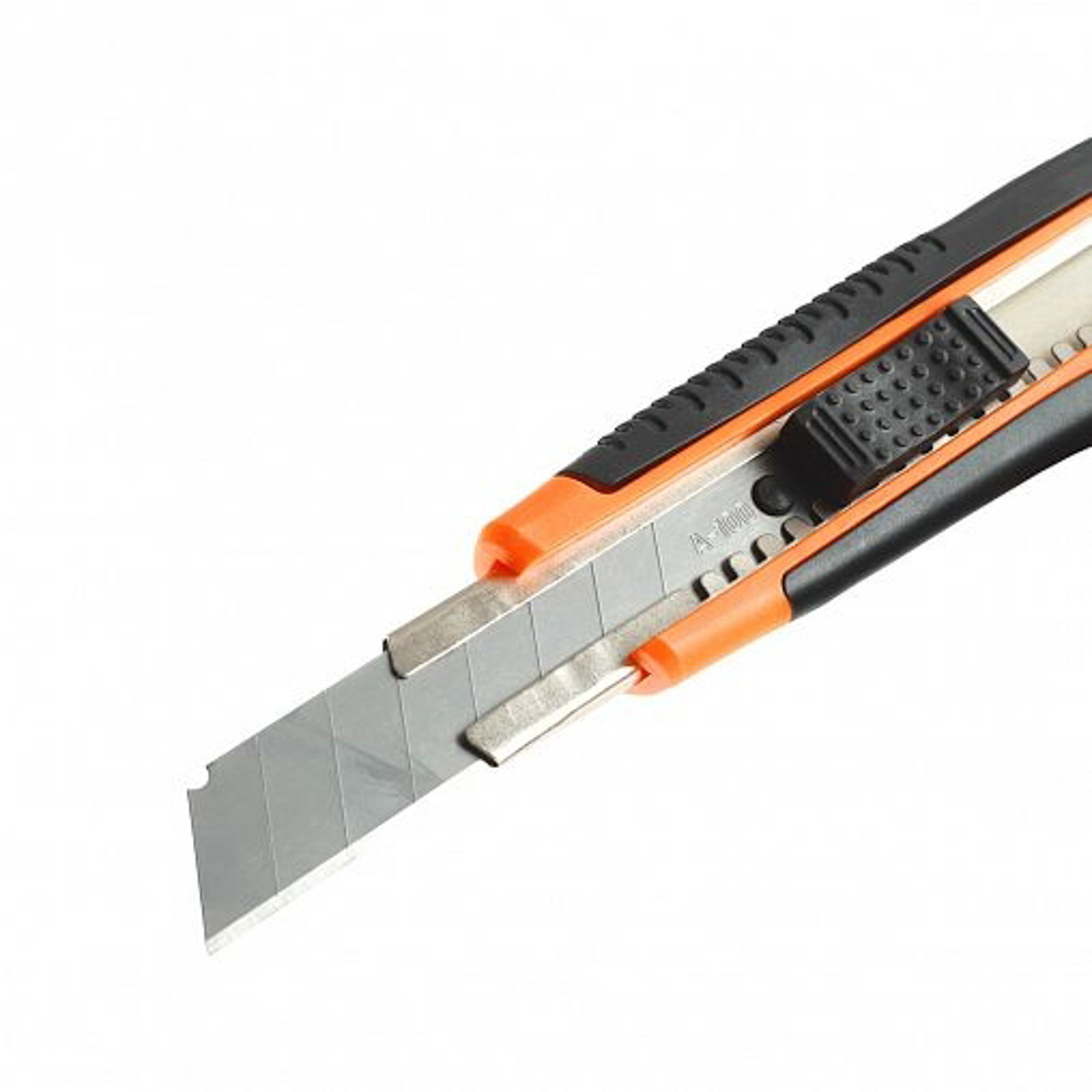 Нож строительный 18мм корпус двухкомпонентный направл.металл автофиксация СКА-182 PATRIOT *1 Нож строительный 18мм корпус двухкомпонентный направл.металл автофиксация СКА-182 PATRIOT *1