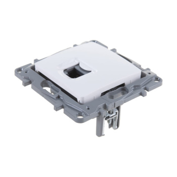 Механизм розетки информ. 1-м СП Etika RJ45 CAT.5 UTP бел. Leg 672241