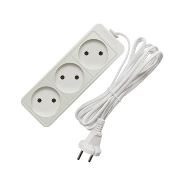 Удлинитель Союз 481S-0303, 3 розетки, 3 м, б/з, 6А, 1300 Вт, 2х0.75 мм², ШВВП, белый Удлинитель Союз 481S-0303, 3 розетки, 3 м, б/з, 6А, 1300 Вт, 2х0.75 мм², ШВВП, белый