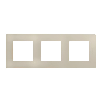Рамка 3-м Etika сл. кость Leg 672513