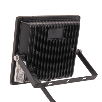 Прожектор светодиодный 30Вт 6,5К IP65 черный с фотореле Народный SQ0336-0233  *1/24