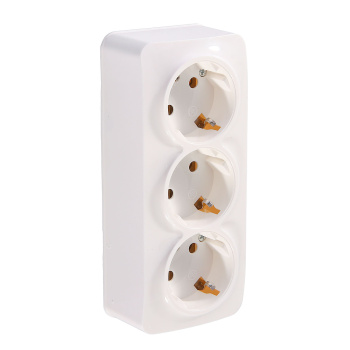 Розетка "IONICH" ОП 3-мест. белая с/з 16А IP20 1420* 8/80