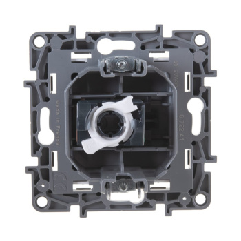 Механизм розетки информ. 1-м СП Etika RJ45 CAT.5 UTP бел. Leg 672241