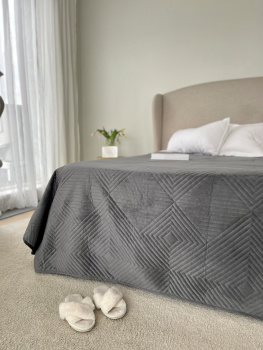 Покрывало 200х220см стеганое двухстороннее Dubai темно-серый Belezza *1